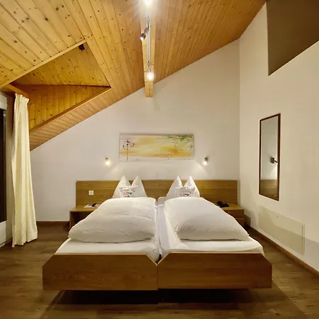 Szálloda Toscana 3*